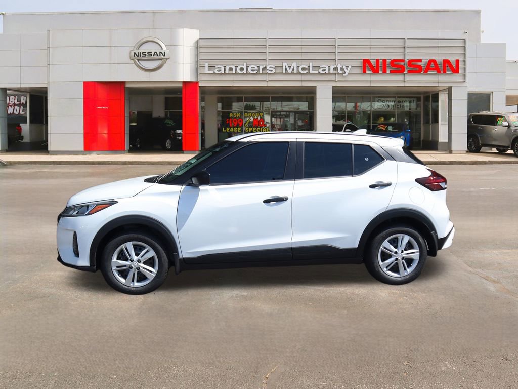 New 2025 Nissan Kicks Play S image 6