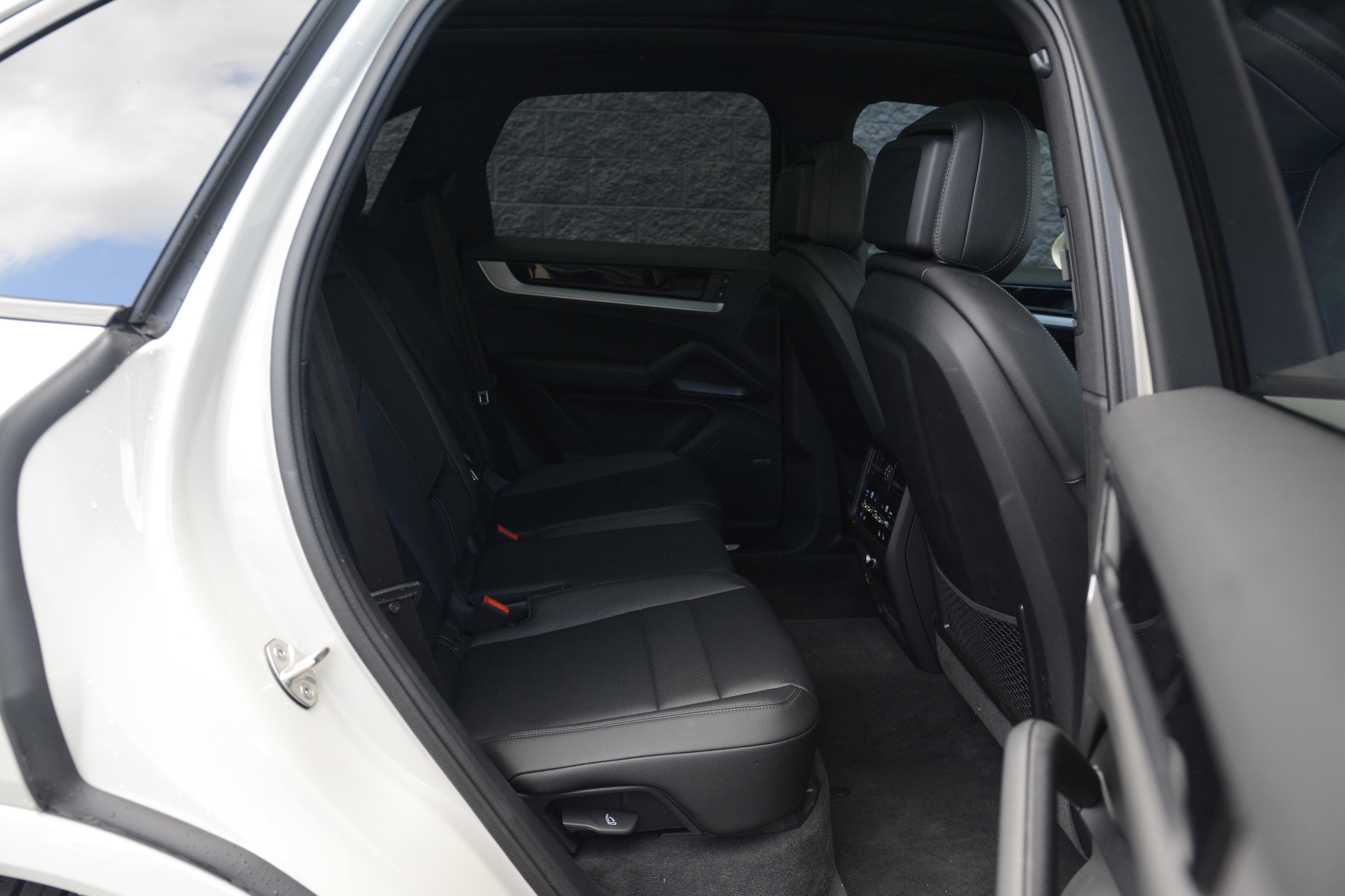 Certified 2026 Porsche Cayenne S AWD/4WD image 32