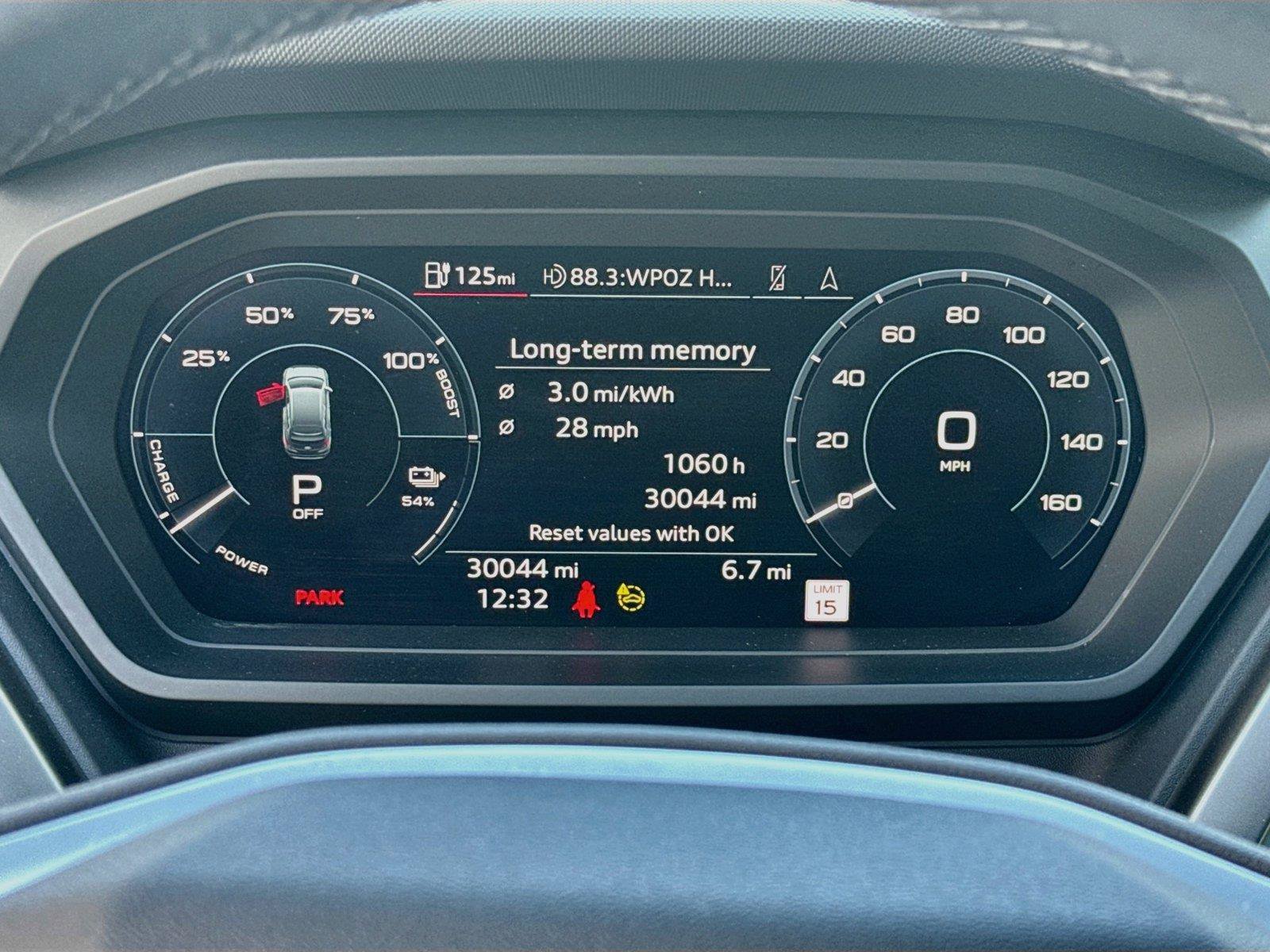 Used 2023 Audi Q4 e-tron Premium Plus AWD/4WD image 12