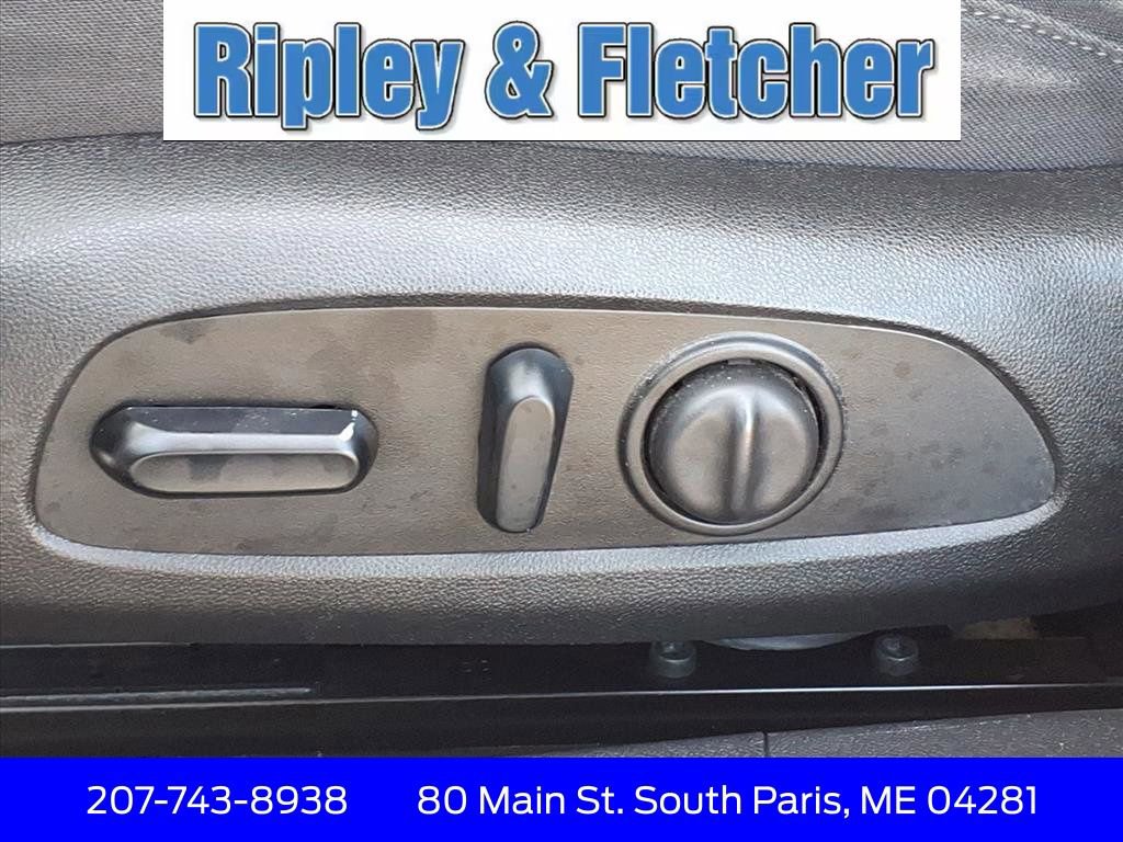 Used 2018 Chevrolet Malibu LT image 11