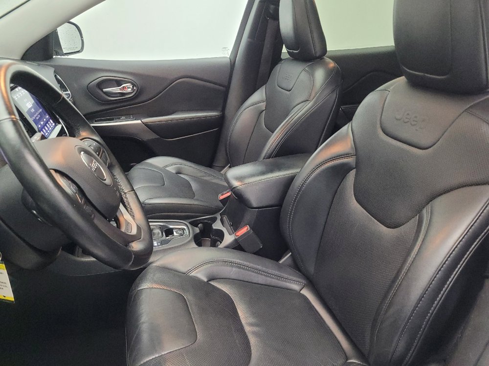 Used 2019 Jeep Cherokee Limited image 17