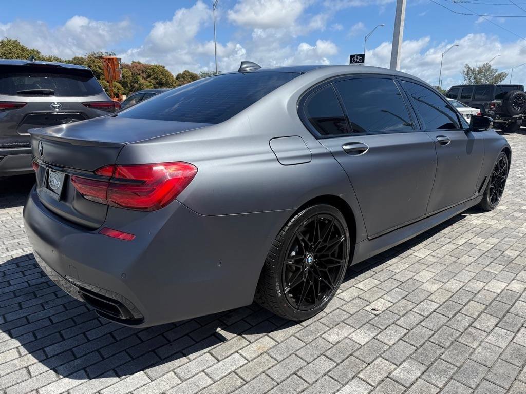 Used 2017 BMW 750i 750i Sedan image 10