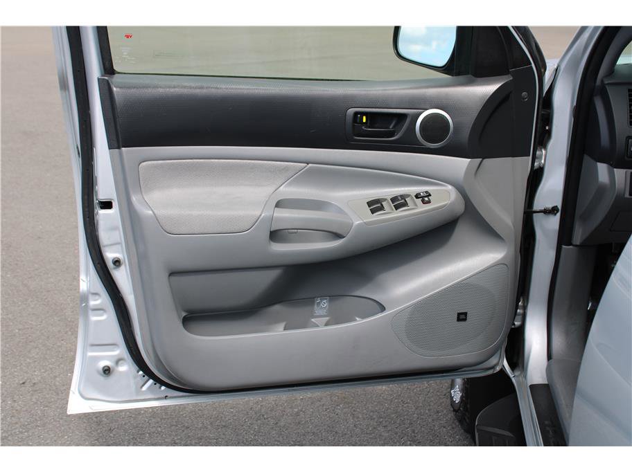 Used 2005 Toyota Tacoma 4x4 Double Cab image 7