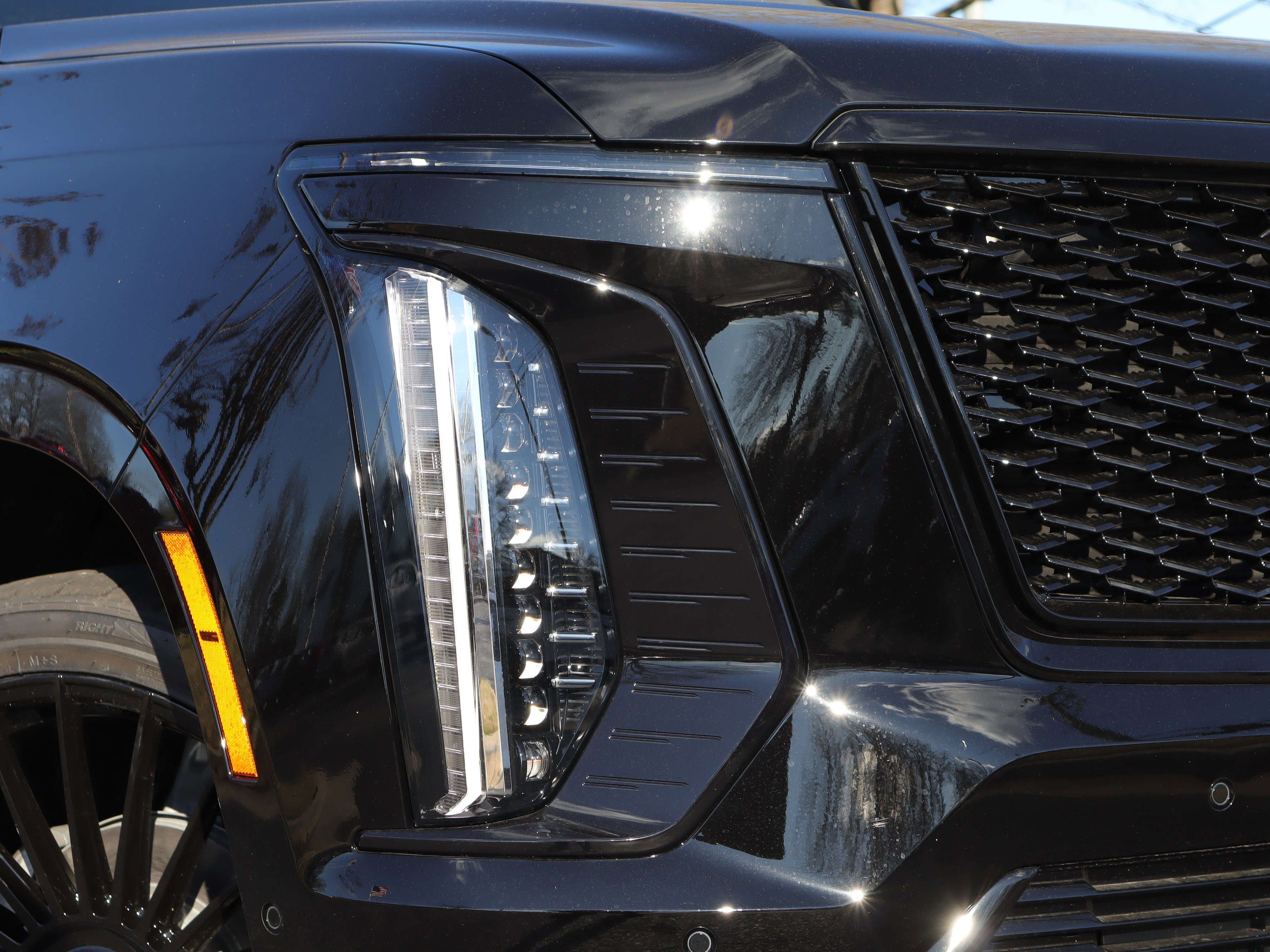 Used 2026 Cadillac Escalade Platinum Sport image 37