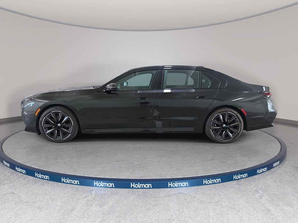 Used 2024 BMW 740i w/ Premium Package 2 RWD image 9