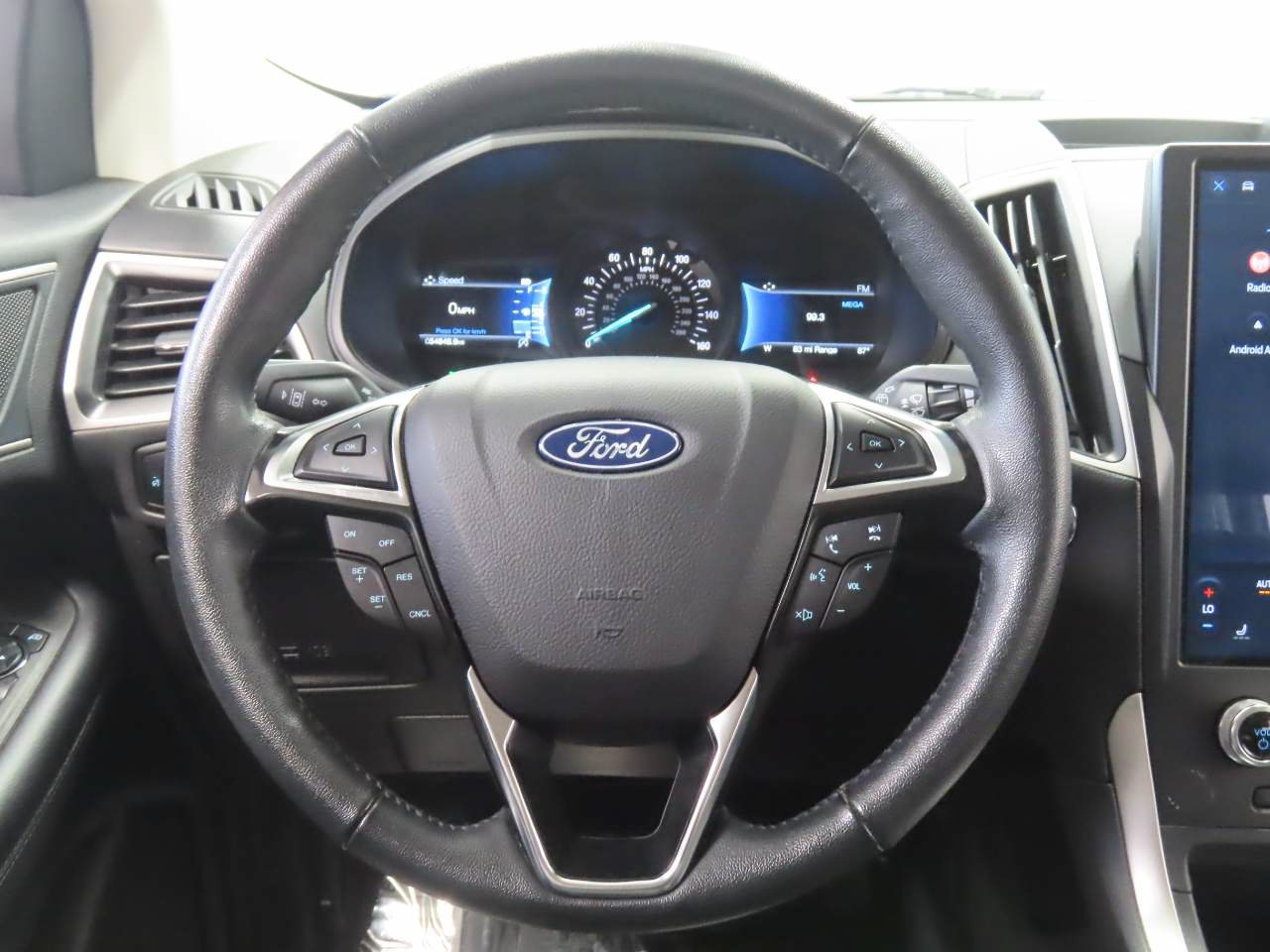 Used 2024 Ford Edge SEL AWD/4WD image 12