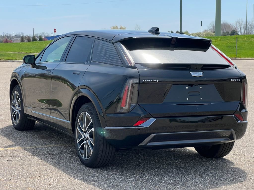 New 2026 Cadillac Optiq Sport 1 w/ LPO, Floor Liner Package AWD/4WD image 8