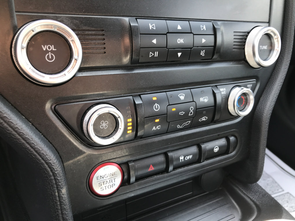 Used 2020 Ford Mustang GT w/ Black Accent Package RWD image 19