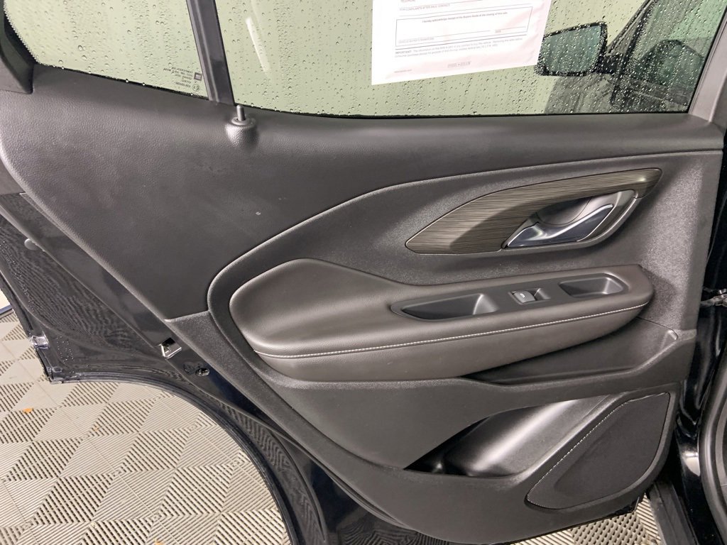 Used 2022 GMC Terrain SLT image 24