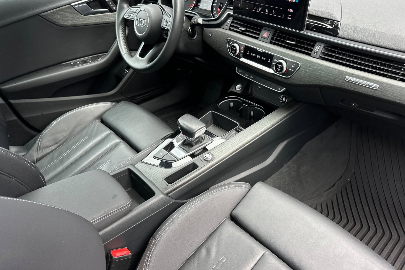 Used 2020 Audi A4 2.0T Premium w/ Convenience Package image 16