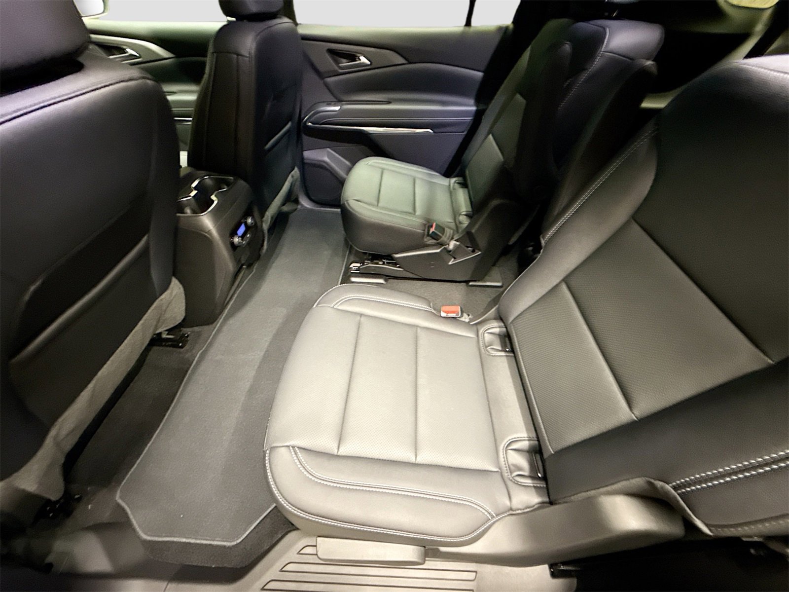 New 2026 Chevrolet Traverse LT image 24