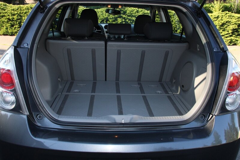 Used 2009 Pontiac Vibe AWD w/ Sun And Sound Package image 16
