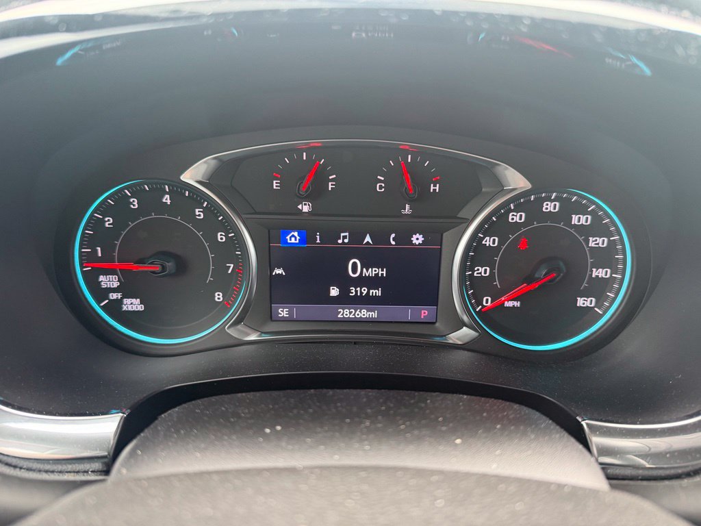 Used 2023 Chevrolet Traverse LT FWD image 9