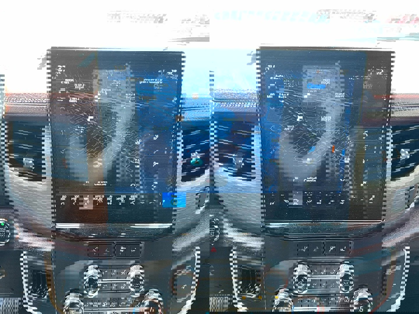 Used 2024 Ford Expedition Max Limited AWD/4WD image 18