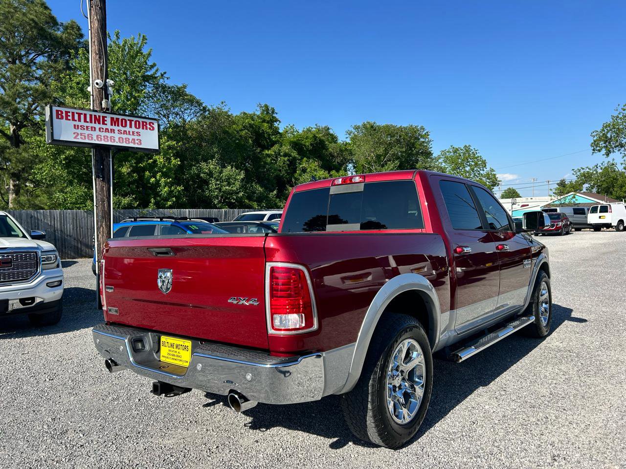 Used 2015 RAM 1500 Laramie w/ Convenience Group AWD/4WD image 2