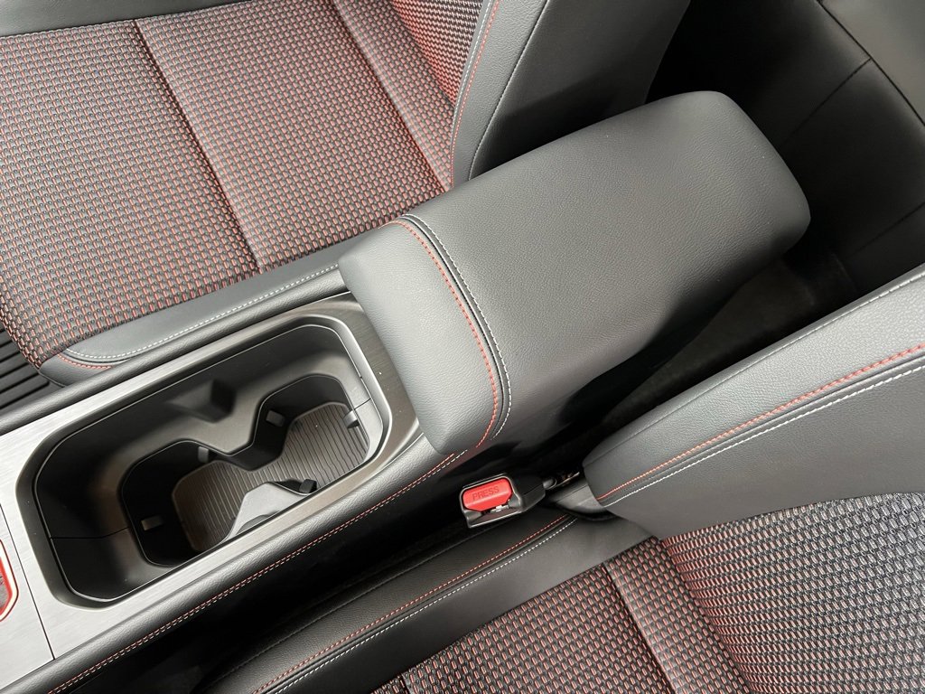 New 2026 Nissan Kicks SR w/ Cold Weather Package image 22