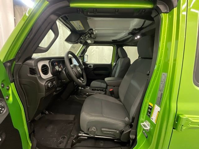New 2026 Jeep Gladiator Sport AWD/4WD image 10