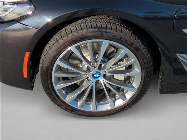 Certified 2023 BMW 530e 530e w/ Convenience Package image 25
