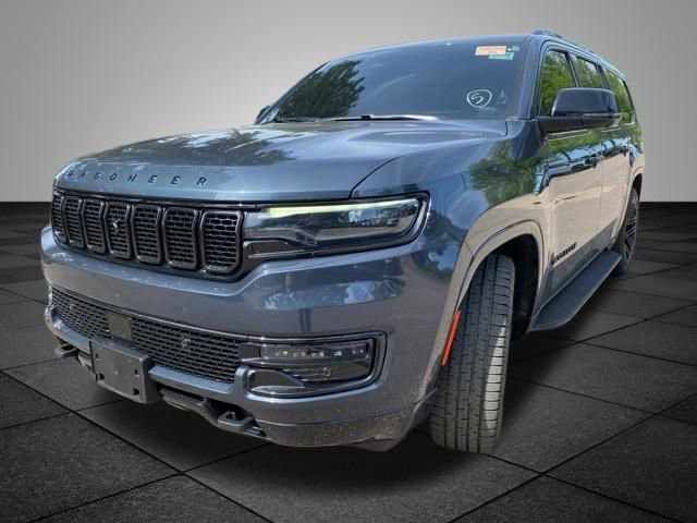 Used 2024 Jeep Wagoneer L Series II w/ Convenience Group I AWD/4WD image 15
