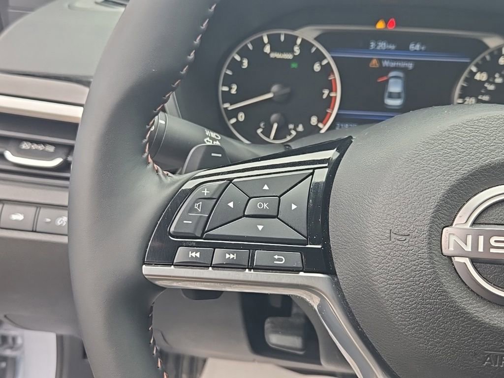 Used 2025 Nissan Altima 2.5 SR w/ SR Premium Package image 16