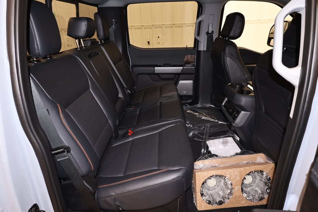 New 2026 Ford F350 Lariat w/ Black Appearance Package AWD/4WD image 16