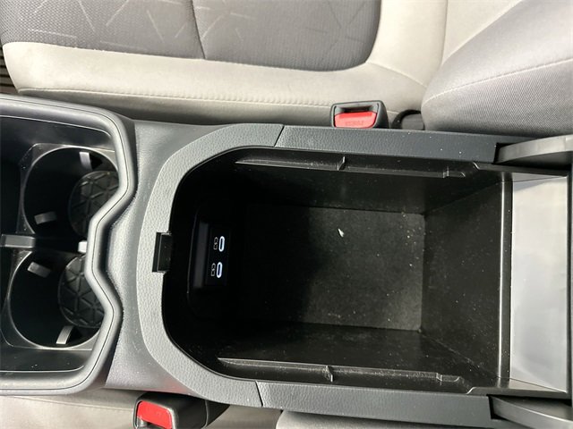 Used 2025 Toyota RAV4 XLE image 21