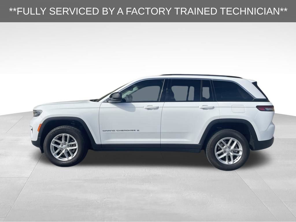 Used 2023 Jeep Grand Cherokee Laredo X image 9