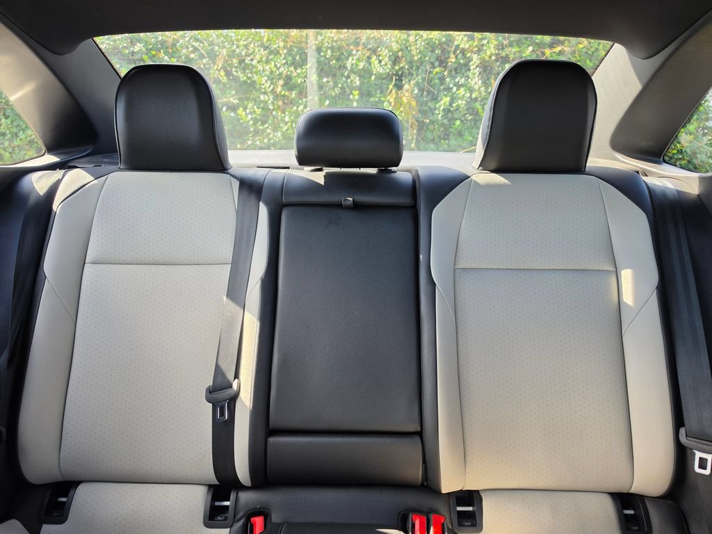 Used 2021 Volkswagen Jetta R-Line w/ R-Line Cold Weather Package FWD image 33
