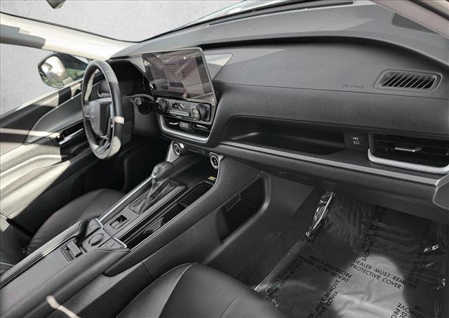 Certified 2025 Toyota Grand Highlander AWD image 19