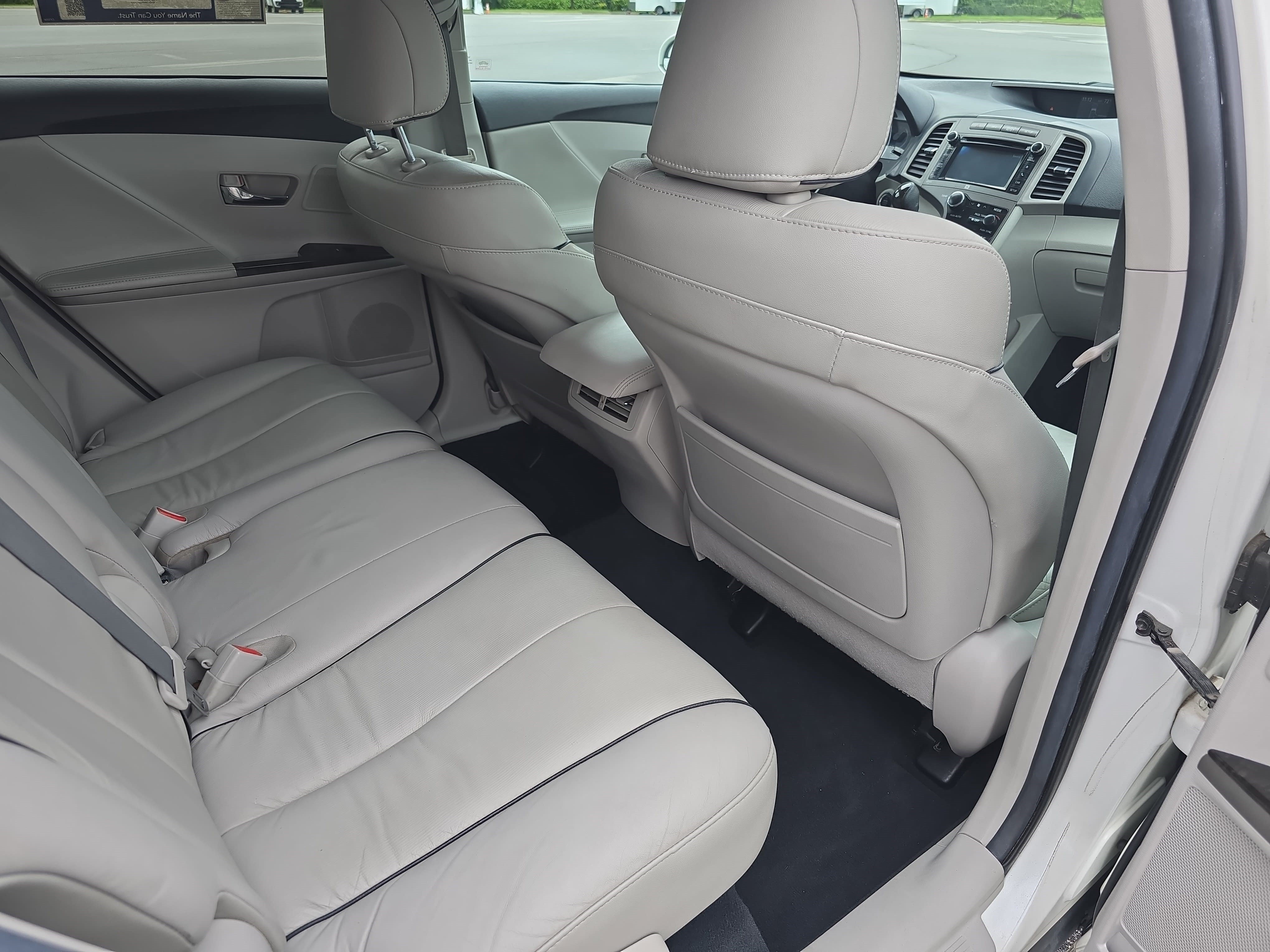 Used 2013 Toyota Venza XLE w/ XLE Premium Pkg FWD image 11
