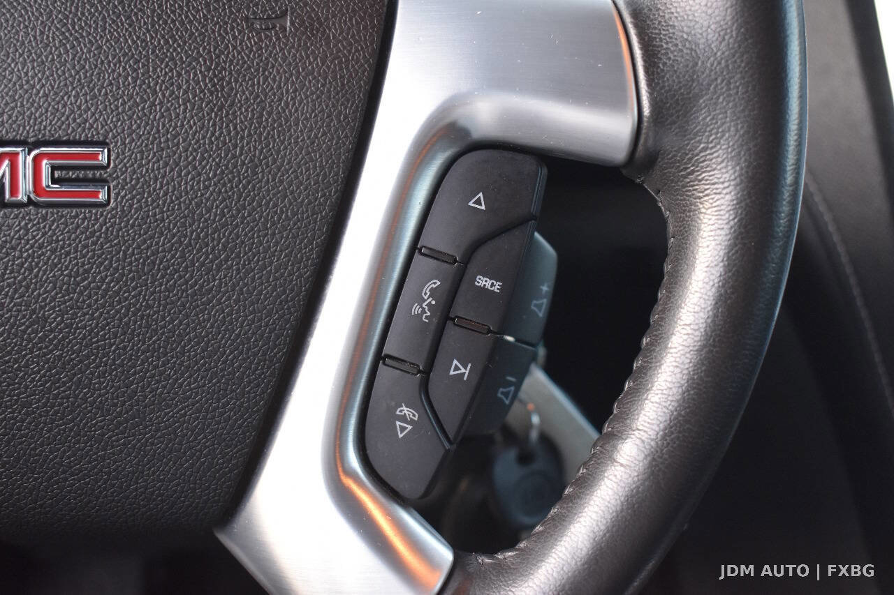 Used 2015 GMC Acadia SLT w/ Technology Package AWD/4WD image 22