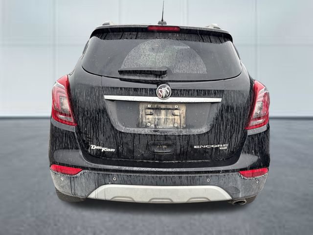 Used 2021 Buick Encore Preferred w/ Safety Package II AWD/4WD image 3