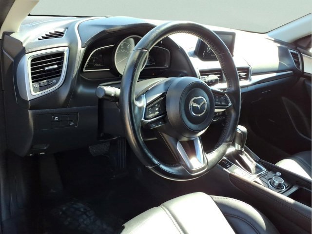 Used 2018 MAZDA MAZDA3 Touring FWD image 13