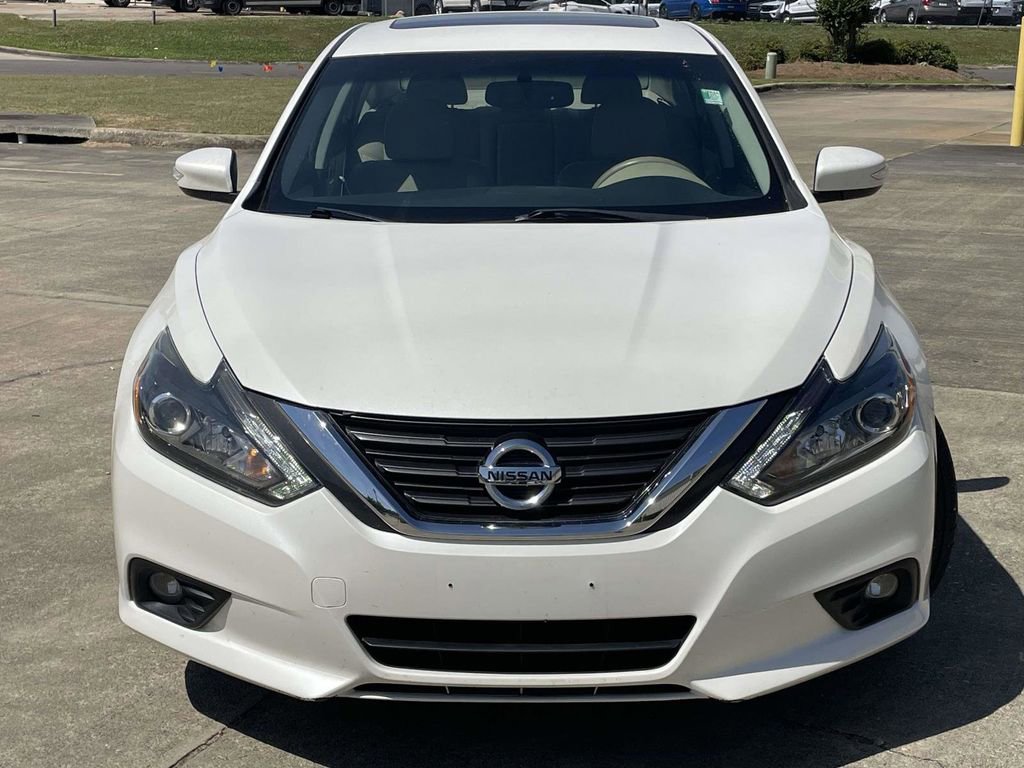 Used 2016 Nissan Altima 2.5 SL w/ 2.5 Technology w/LED Package FWD image 8