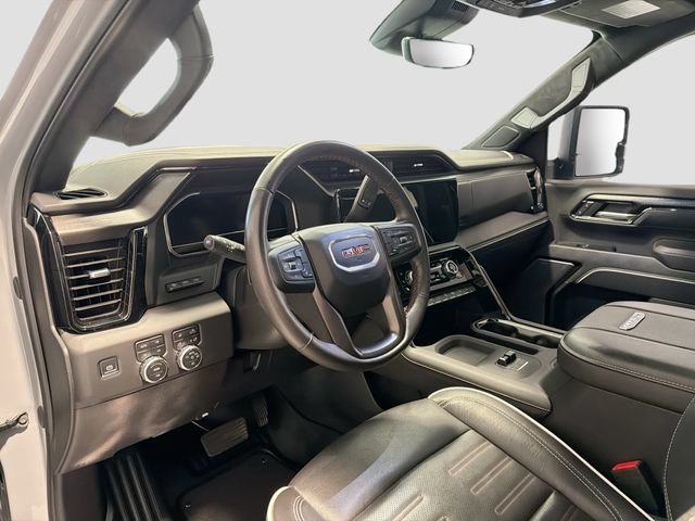 Used 2025 GMC Sierra 2500 AT4X AWD/4WD image 8