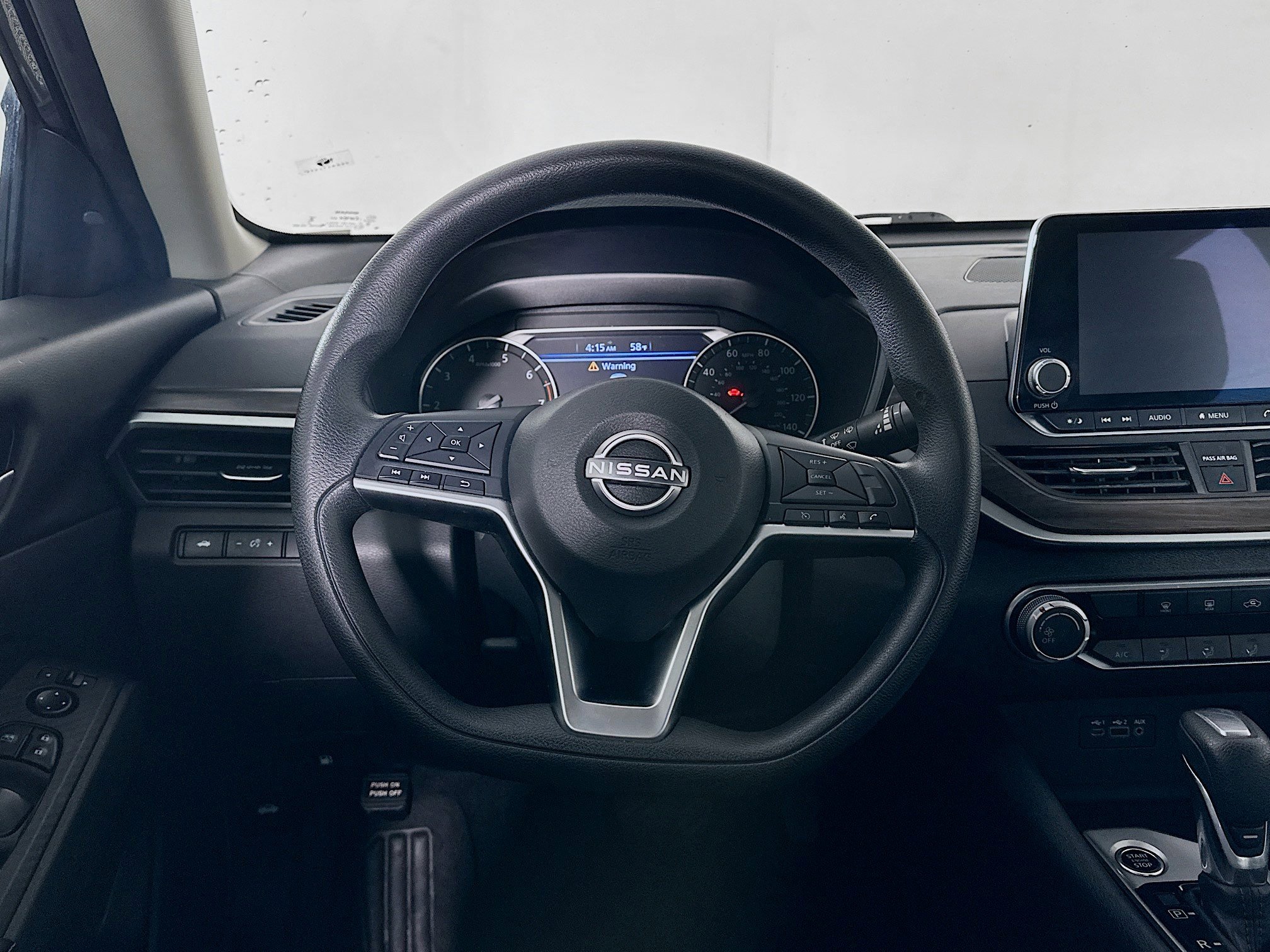 Used 2024 Nissan Altima 2.5 SV image 17