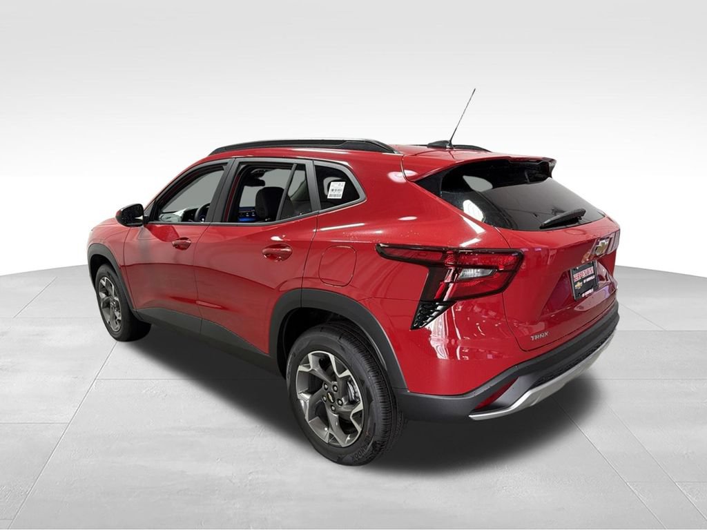 New 2026 Chevrolet Trax LT FWD image 7
