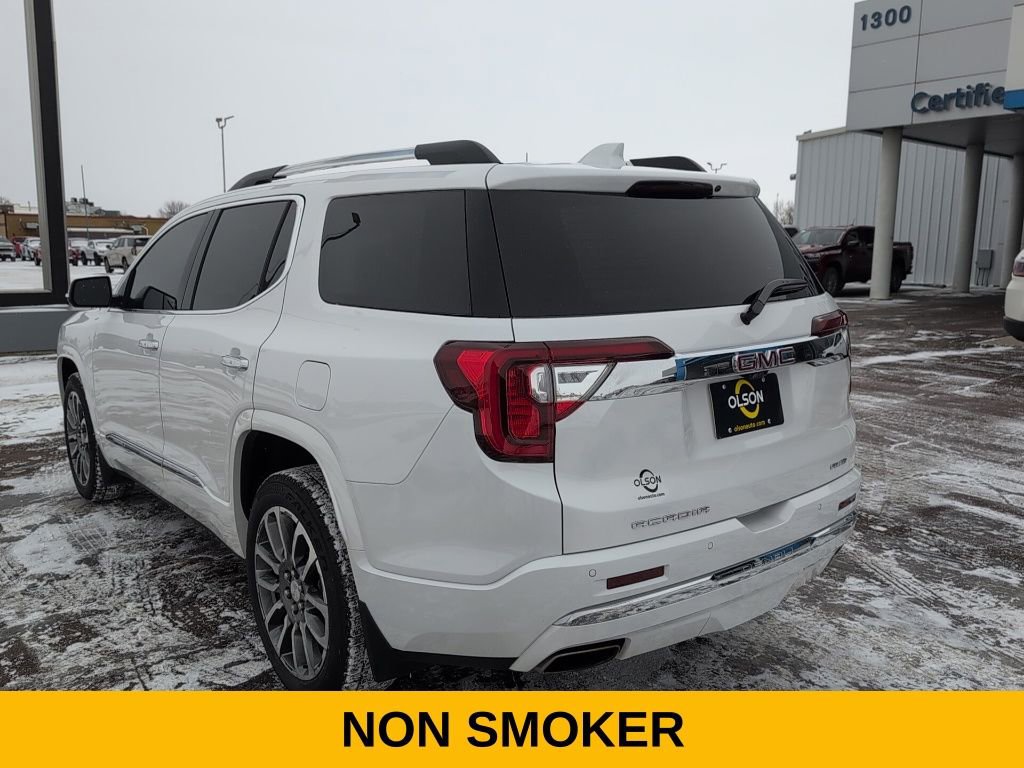 Used 2023 GMC Acadia Denali w/ Denali Ultimate Package image 5