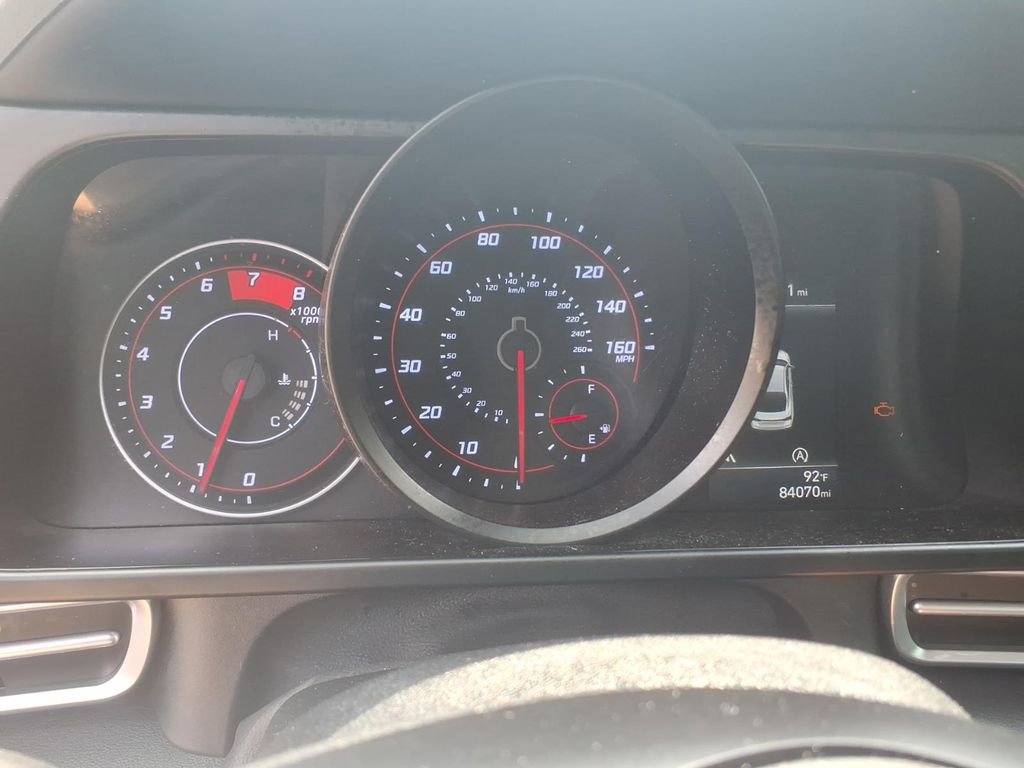 Used 2022 Hyundai Elantra SE w/ Cargo Package FWD image 18