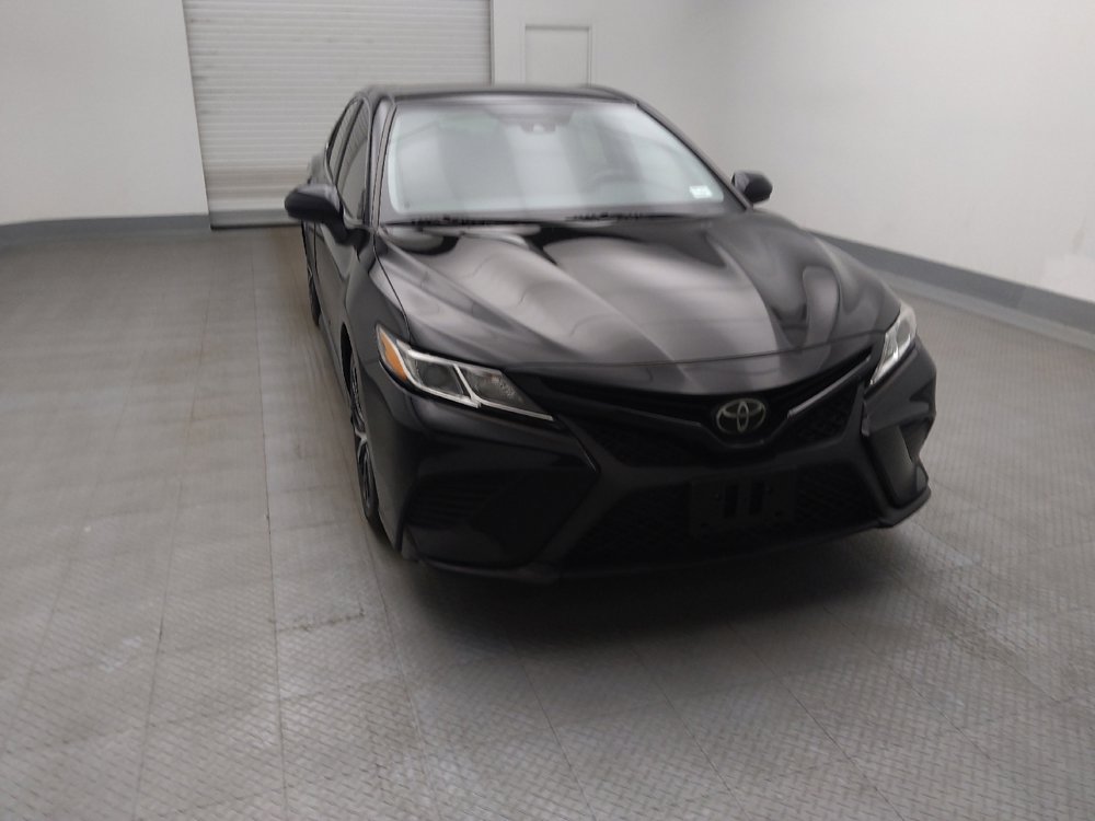 Used 2020 Toyota Camry SE image 14