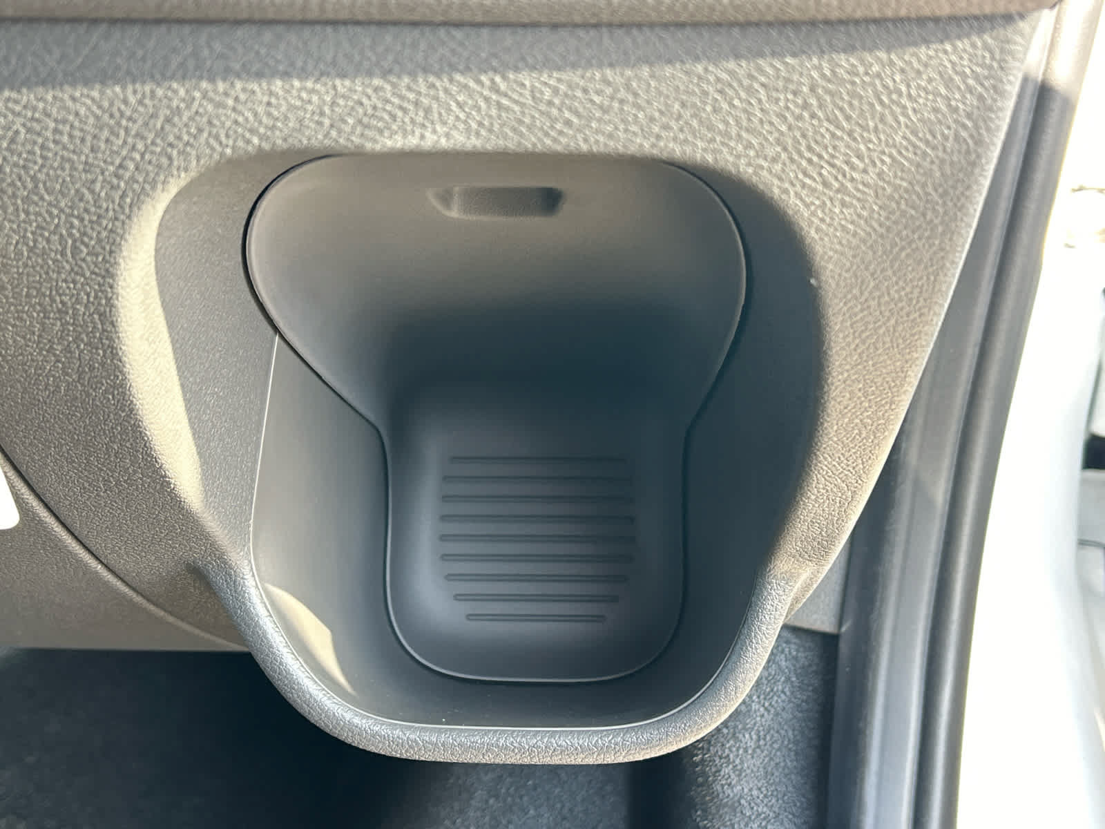 New 2026 Ford Transit 250 148 Medium Roof w/ Load Area Protection Package RWD image 18
