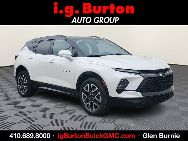 Certified 2023 Chevrolet Blazer RS w/ Driver Confidence II Package FWD image 1