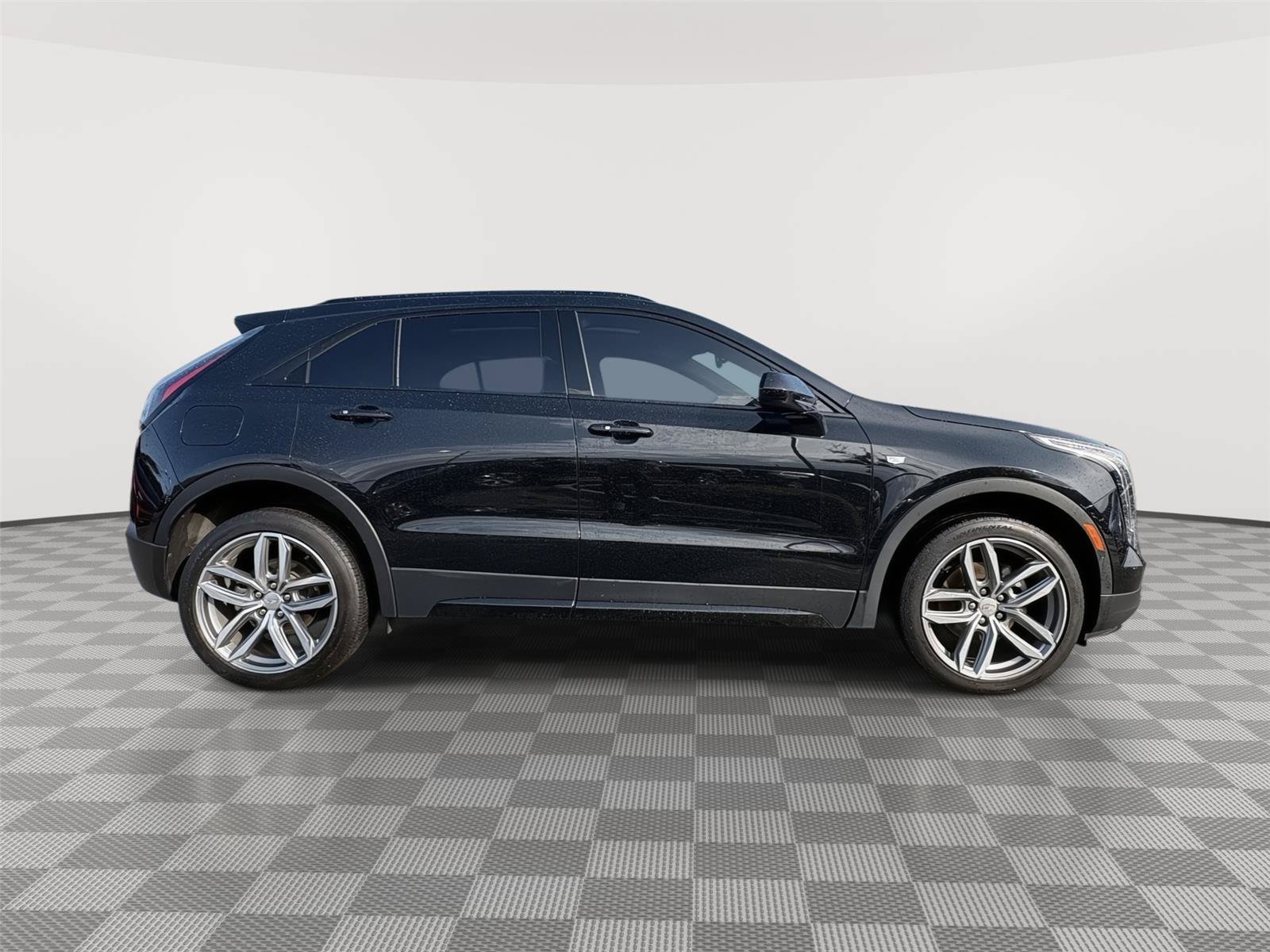 Used 2019 Cadillac XT4 Sport AWD/4WD image 6