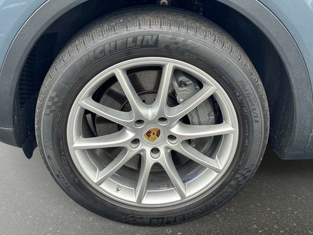 Used 2019 Porsche Cayenne S AWD/4WD image 9