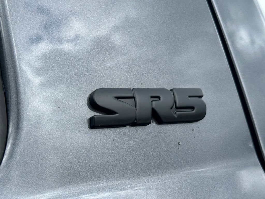 Used 2020 Toyota Tundra SR5 w/ SR5 Upgrade Package image 30