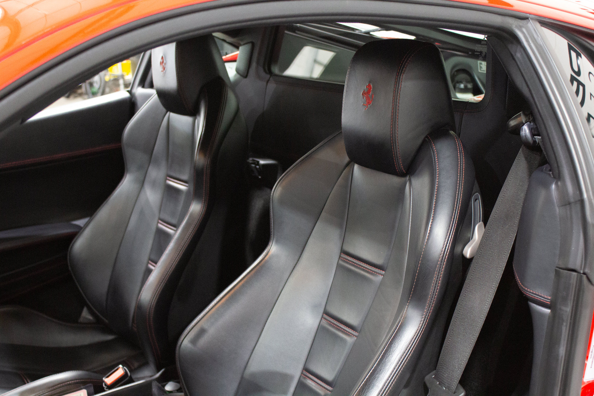 Used 2014 Ferrari 458 Italia Coupe RWD image 22