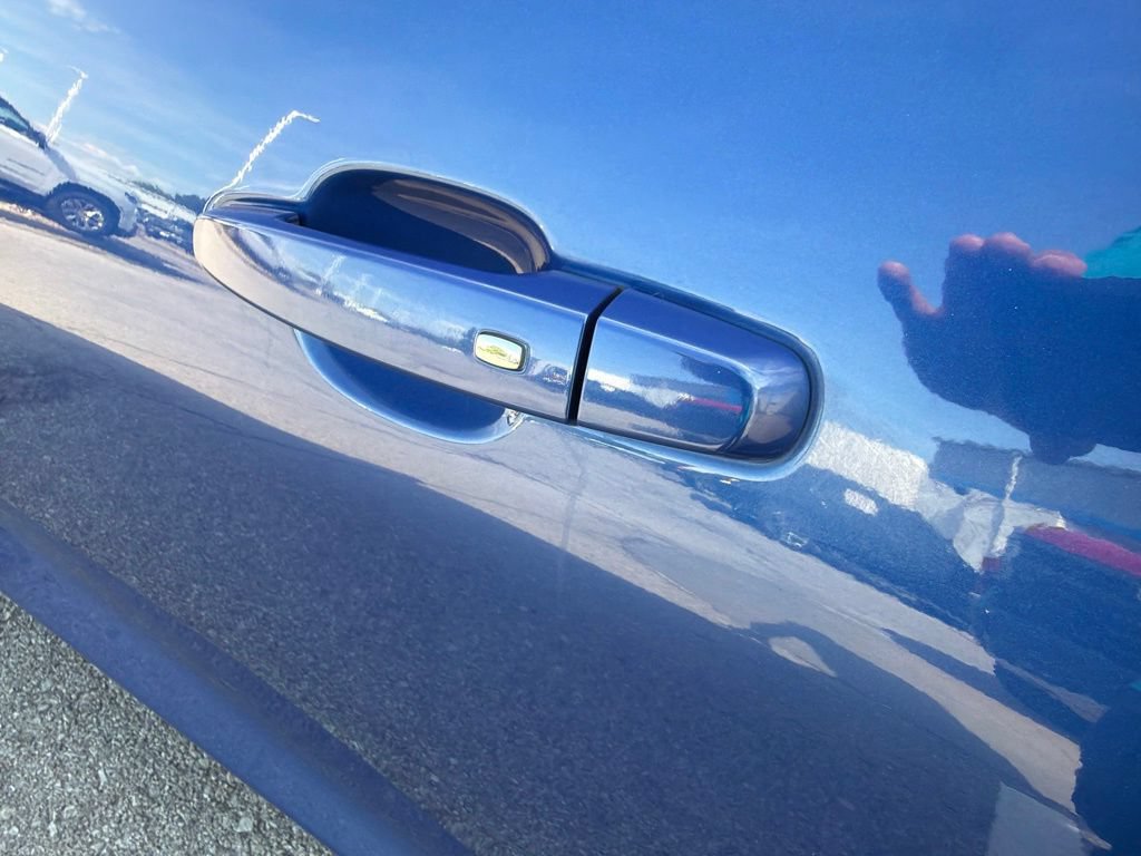Used 2019 Chevrolet Camaro LT w/ RS Package RWD image 10