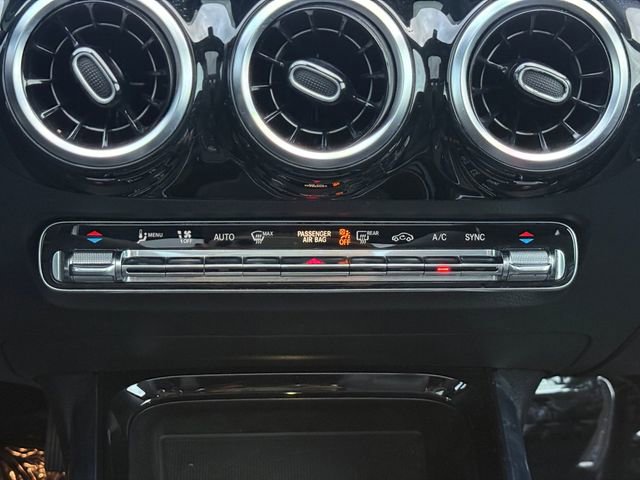 Used 2021 Mercedes-Benz GLA 250 w/ Premium Package image 4