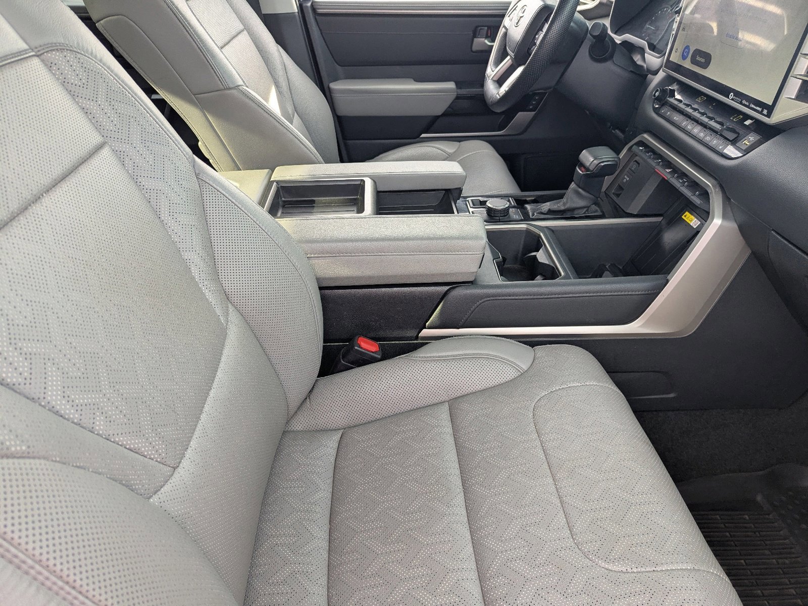 Used 2023 Toyota Tundra Limited image 12