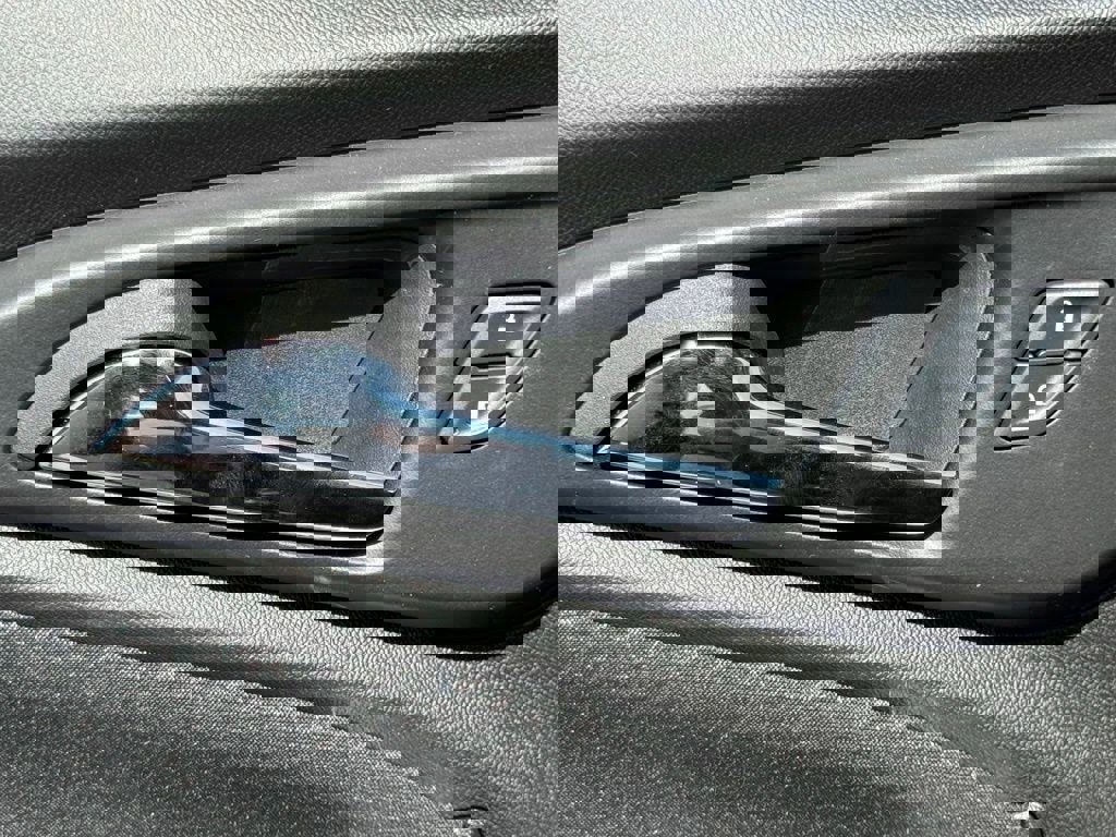 Used 2024 Chevrolet Malibu LT image 18